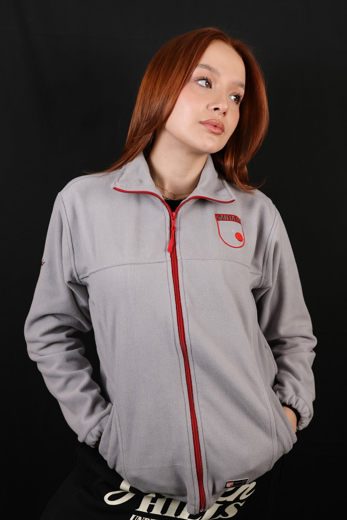Chaqueta Polar Santa Fe – Escudo Clásico