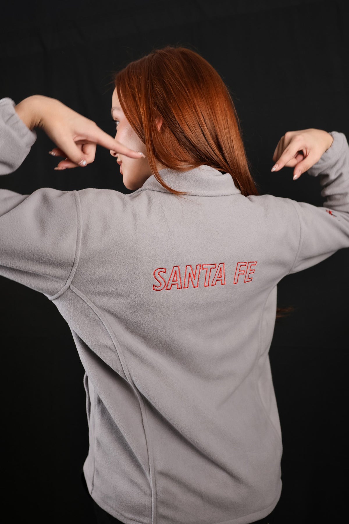Chaqueta Polar Santa Fe – Escudo Clásico